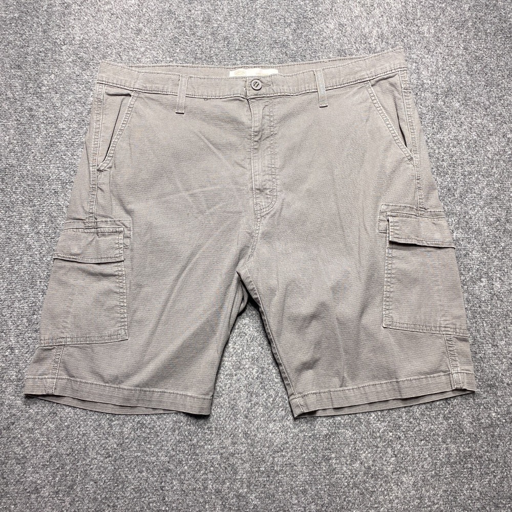 Levis Shorts Men 42 Gray Signature Cargo Casual Hiking Fishing Camp Utility